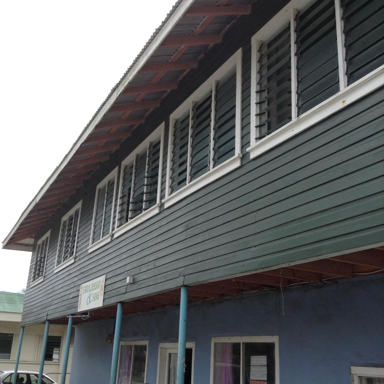 Heleni Jessop'S Fatahega Villa Alofi Exterior photo